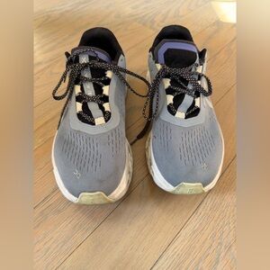 ON Running Shoes in Purple blue  and Black